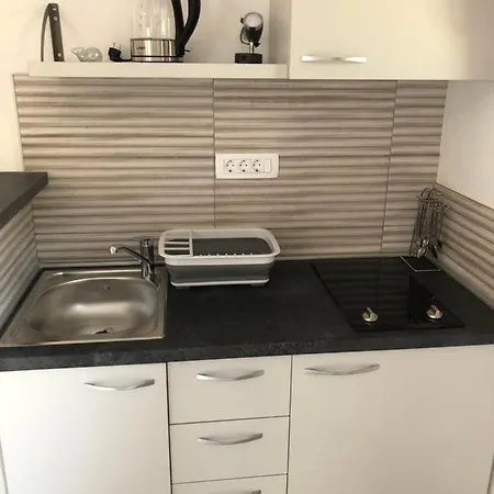 アパート Old Town Tonka フヴァル